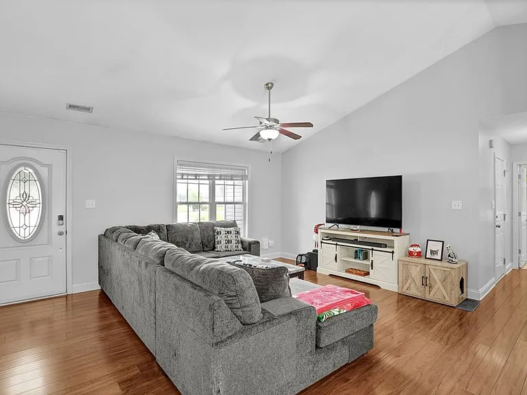 1017 Ponderosa Pl — Photo 6
