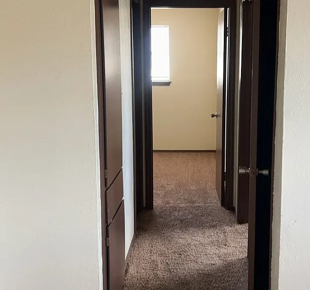 Avendale Pointe Apartments — Photo 39