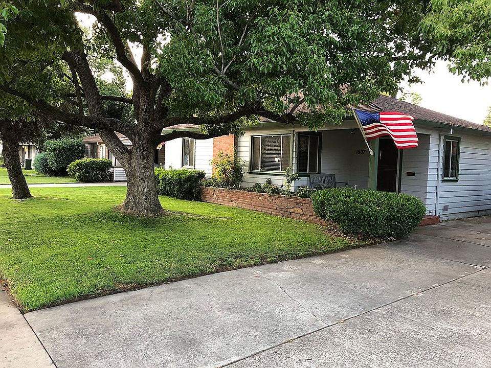 1st image of 1607 Holly Dr