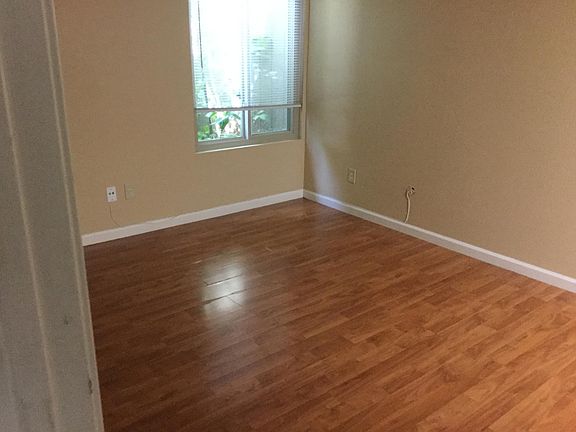 5th image of 429 Los Arbolitos Blvd