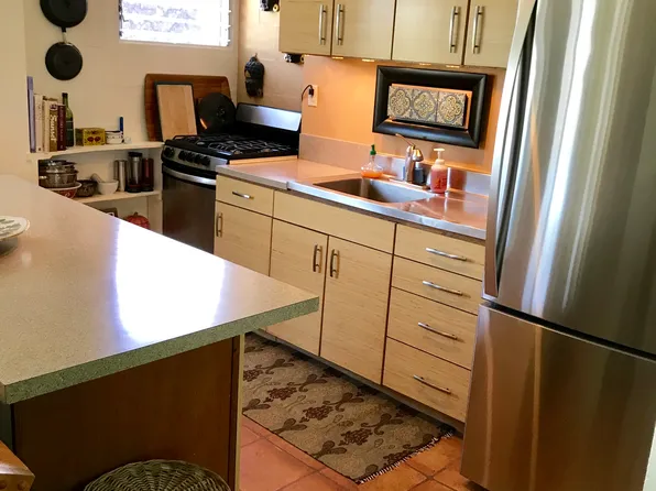 (undisclosed Address), Waimanalo, HI 96795