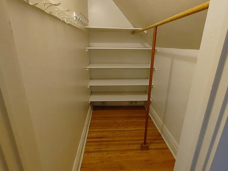 39 Rutgers St #3 — Photo 8
