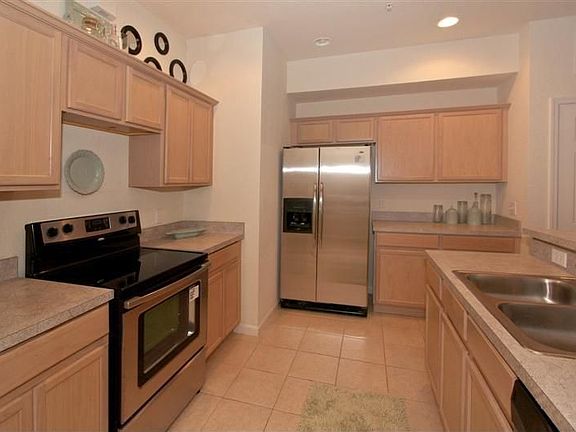 kitchen w/ new appliances