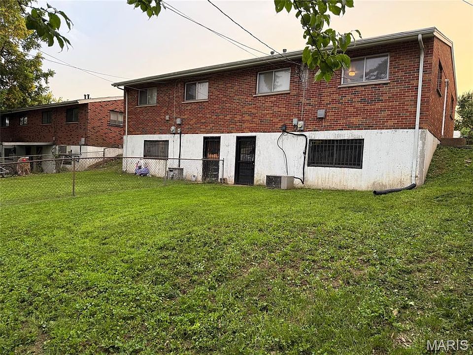 2nd image of 4064 Esseldale Dr