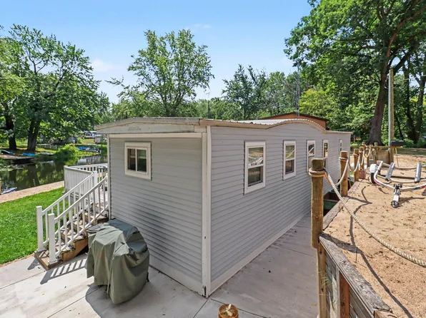 3098 N Arrowhead Pass, White Cloud, MI 49349