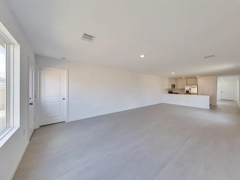 18225 Pontecorvo Ln — Photo 12