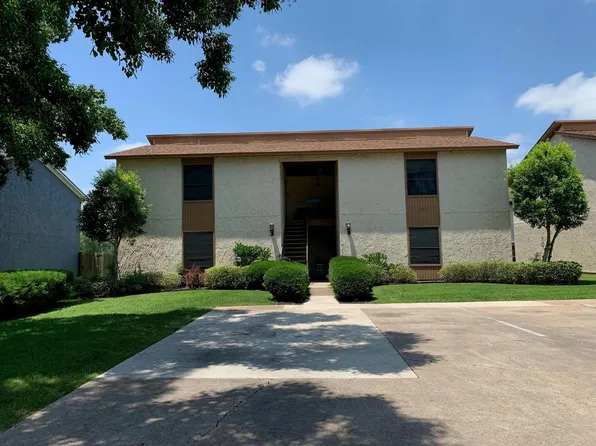 1505 Oakdale Cir, College Station, TX 77840