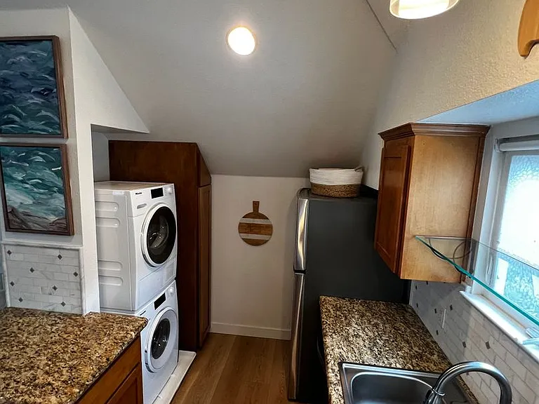 121 Blaine St #B — Photo 5