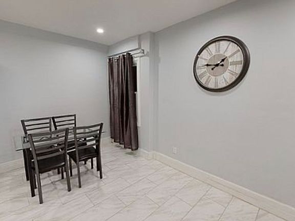 5th image of 304A Sumpter St #1B