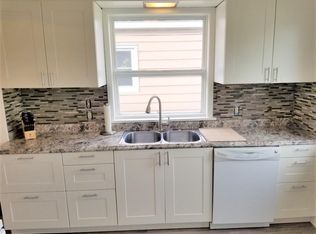 4116 W 8th St, Duluth, MN 55807