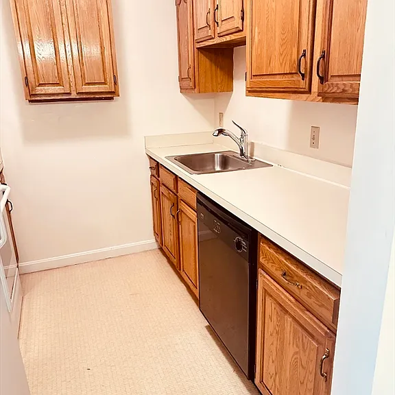 4975 Washington St #301 — Photo 3