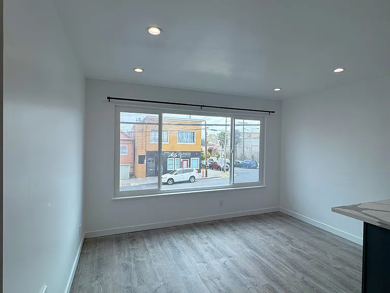 105 Sickles Ave #1 — Photo 4