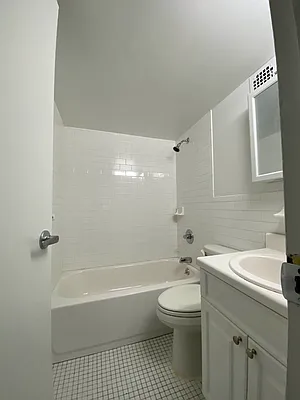 Rented by Voro NYC | media 41