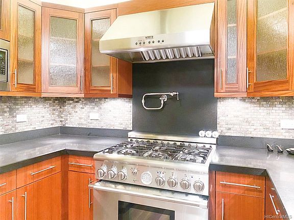 2nd image of 720 Kapiolani Blvd APT 304