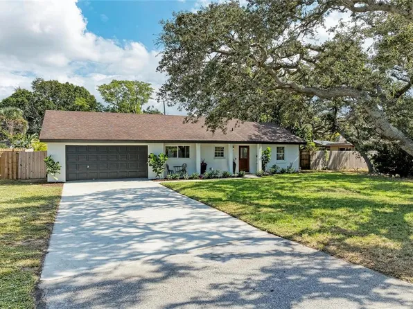 8245 Longbay Blvd, Sarasota, FL 34243