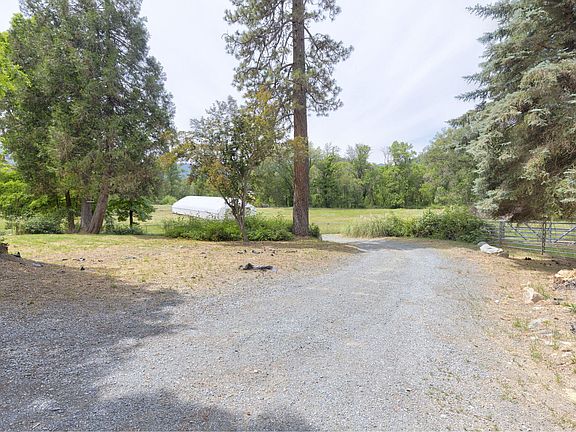 4th image of 782 Covered Bridge Rd