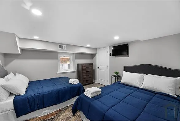 1017 Euclid St NW #1 — Photo 13