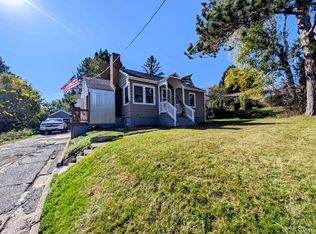 817 W Boyington St, Iron River, MI 49935