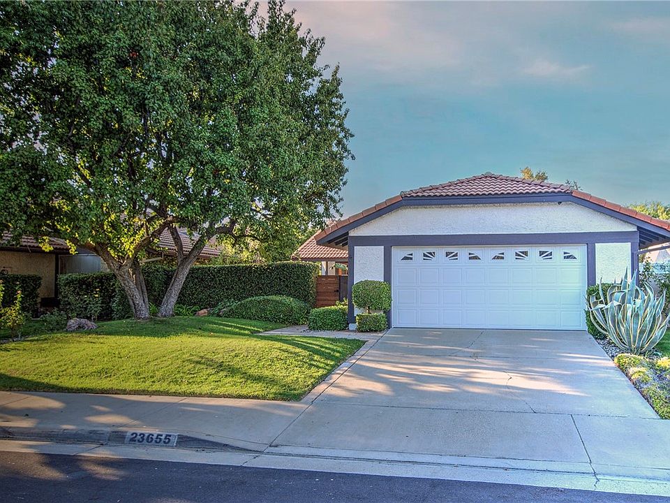 1st image of 23655 Latana Ct