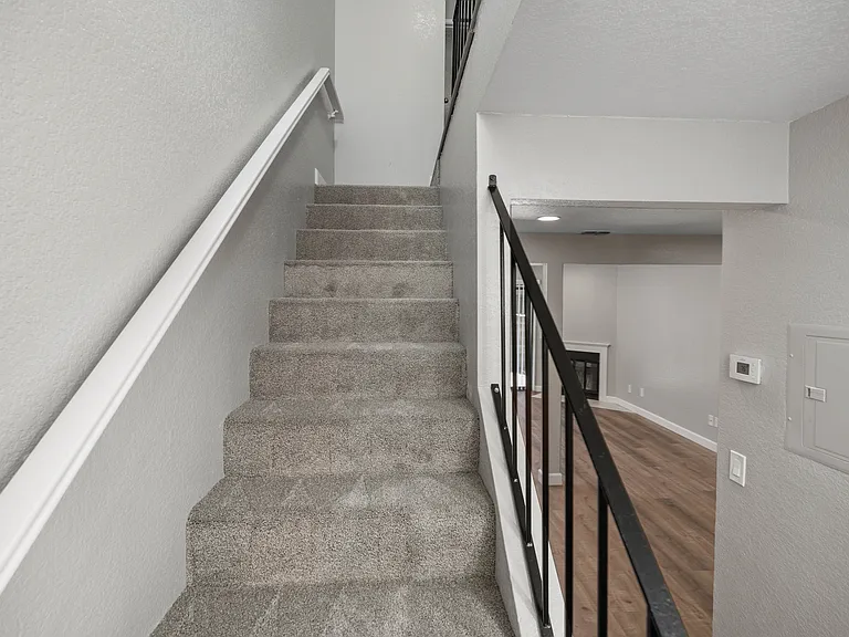 Crestview North Apartments — Photo 38