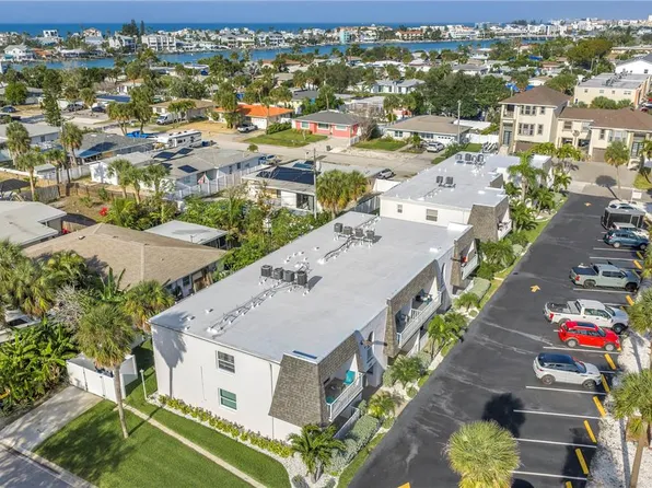 8630 Blind Pass Rd APT 12, St Pete Beach, FL 33706