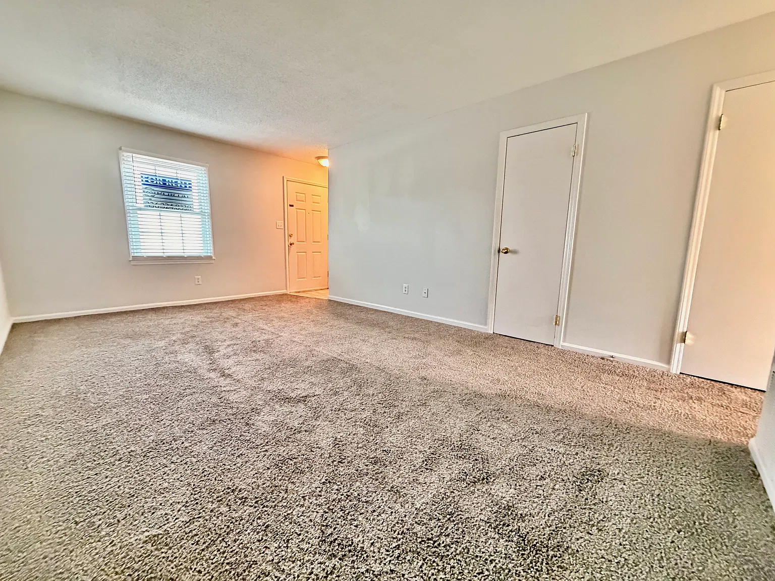 207 Northpoint Ave — Photo 2