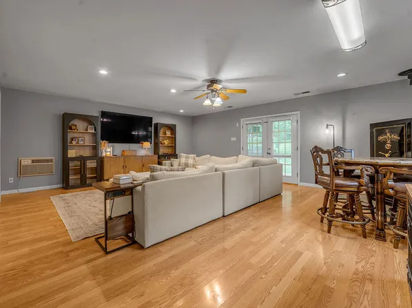 1241 Monaco Ct, Lexington, KY 40504