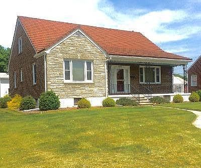 Front facing Columbia Ave