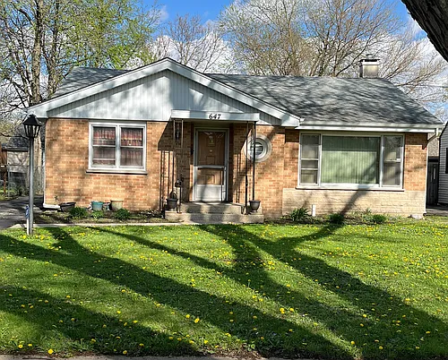 647 N May St Photo 1