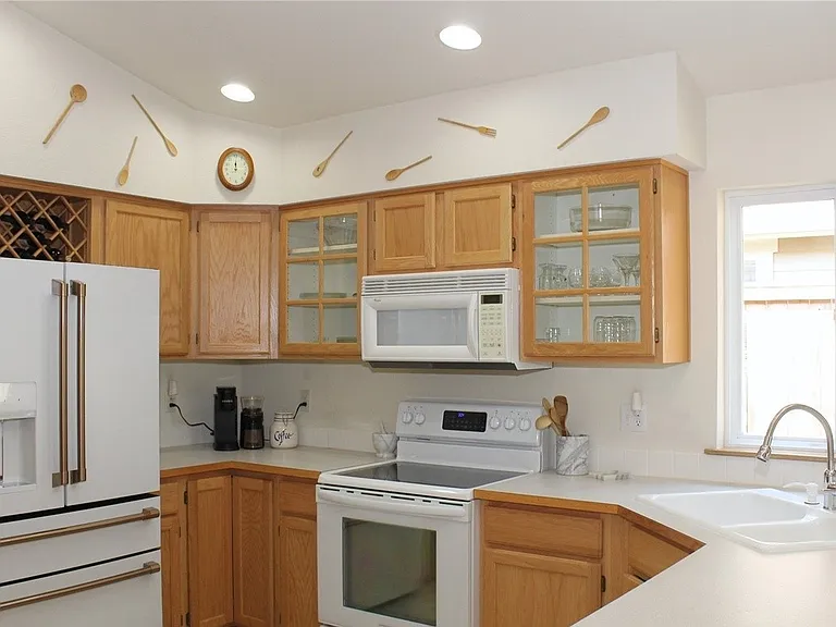 5216 Ivy Hill Ln SE — Photo 6