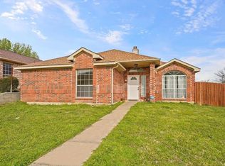 12823 Hilltop Dr, Balch Springs, TX 75180