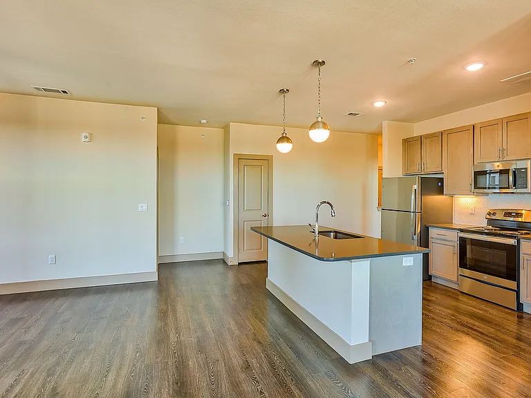 Tower Bay Lofts — Photo 12