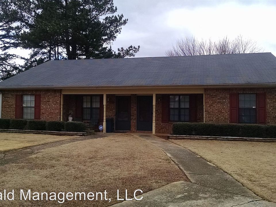 1st image of 526 Whitehall Ln