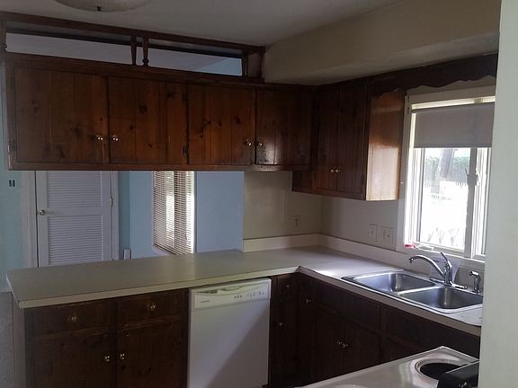 4th image of 5623 Parish Ln