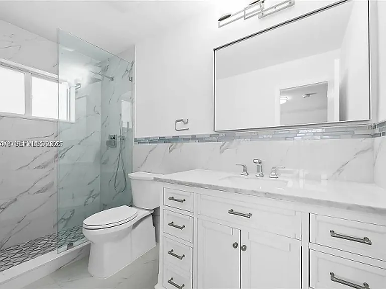 3410 Cleveland St — Photo 12