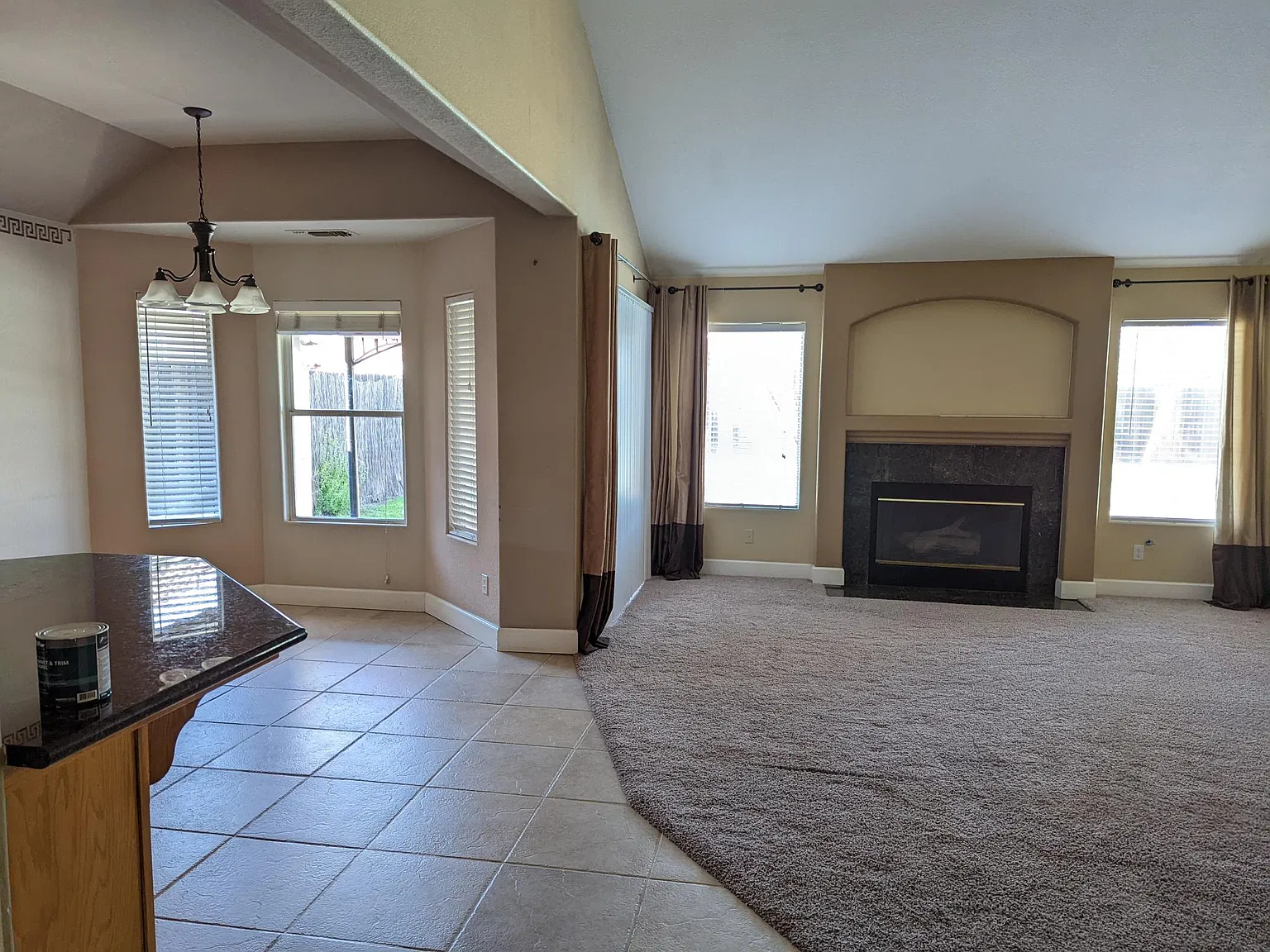 3 bed, 1814 sqft, $2,615 — Photo 3
