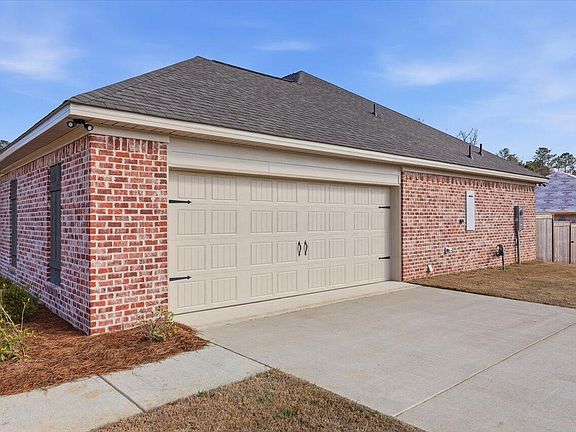 4th image of 207 Dolly Ln