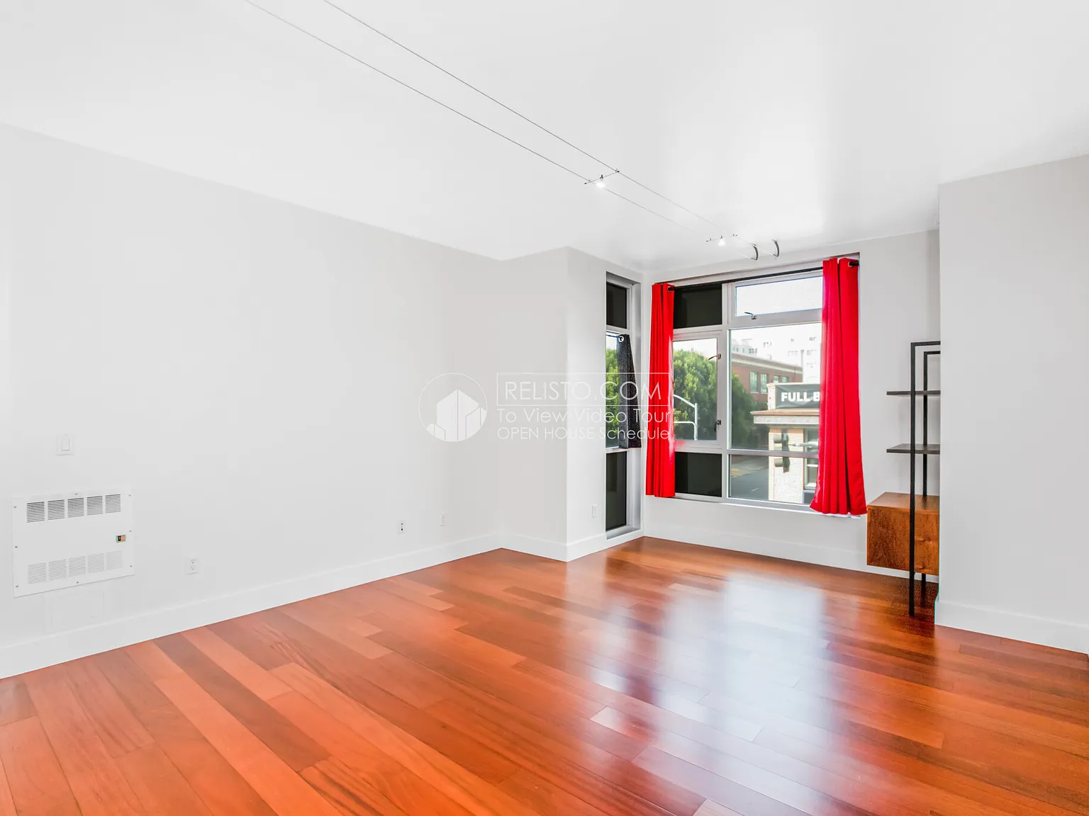 2 bed, 2.0 bath, 978 sqft, $5,000 — Photo 3