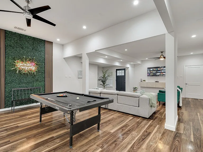 1922 Camden Way — Photo 2