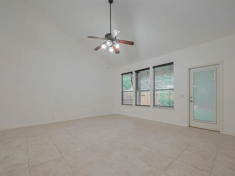 24543 Carlton Springs Ln — Photo 17