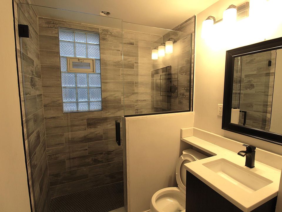 1st image of 1239 W Barry Ave #1