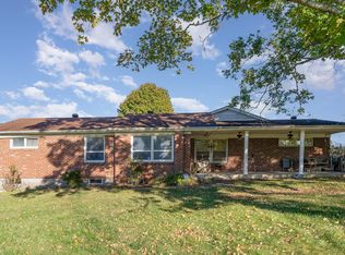 240 Blackford Rd, Cunningham, TN 37052