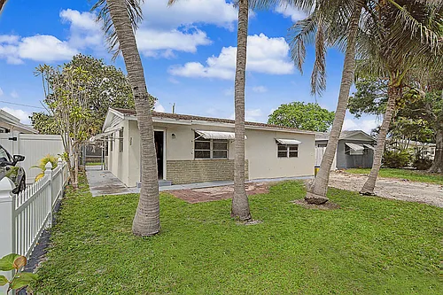 301 SE 21st Ave Photo 1