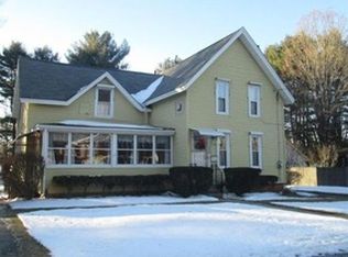 172 N Maple St, Northampton, MA 01062