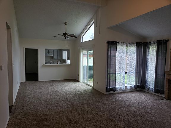 3rd image of 561 Harvest Hill St