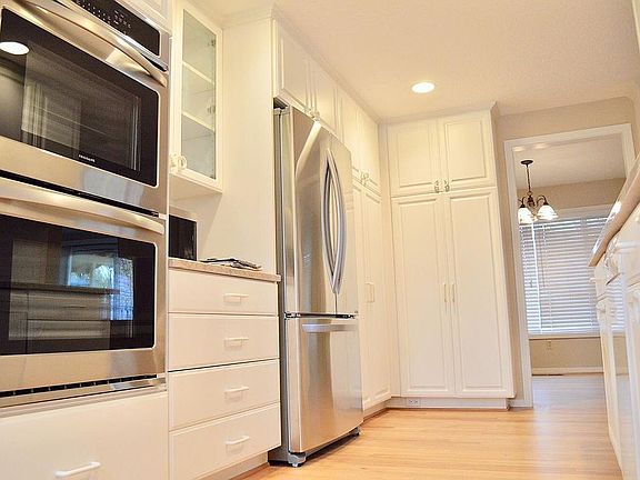 Fully upgraded Pro-grade Kitchen