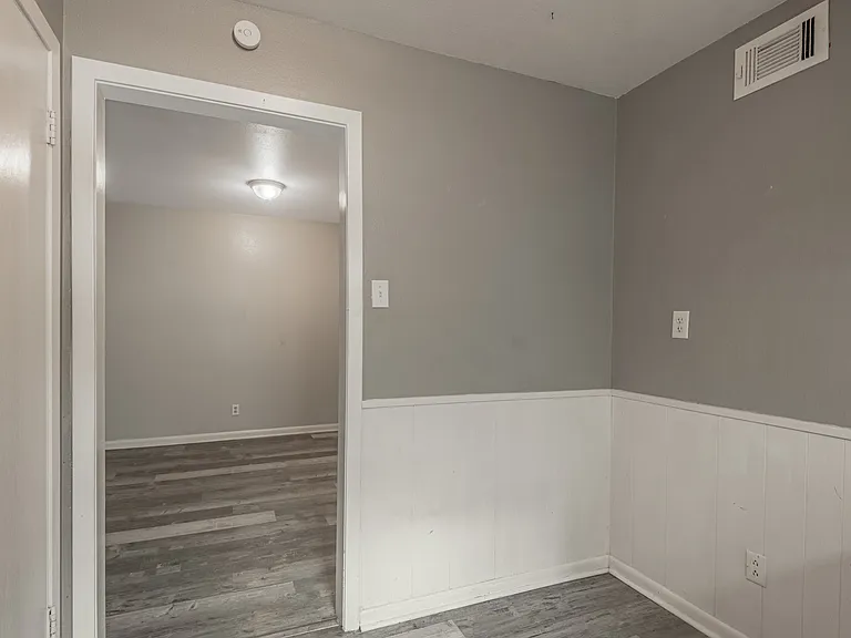 818 University Ave #7 — Photo 18