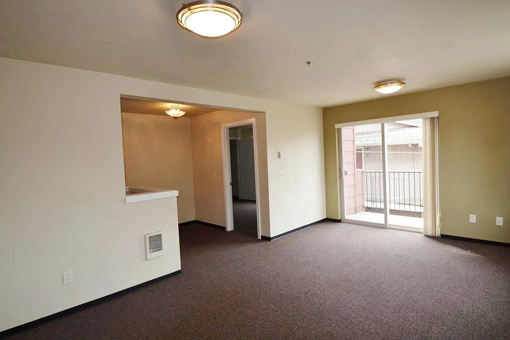 Building Photo - 1754 Patterson St #9