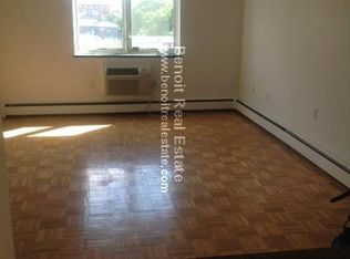 284 Harvard St APT 21, Cambridge, MA 02139