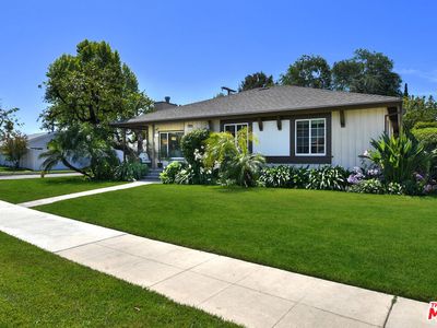 22232 Kittridge St, Canoga Park, CA, 91303